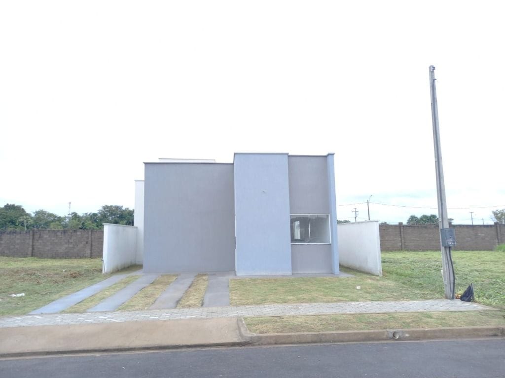 Casa à venda com 3 quartos, 85m² - Foto 2