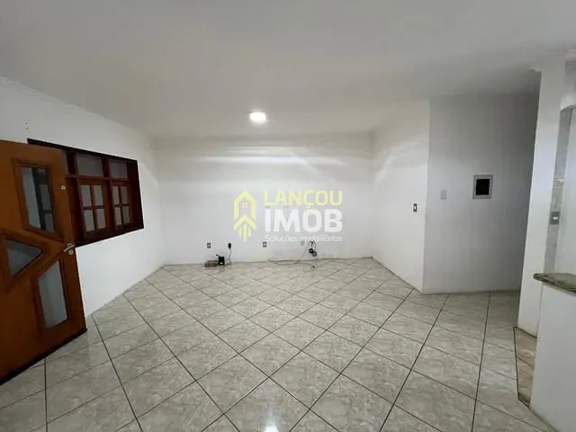 Casa 2 quartos e 1 banheiro, à venda, no bairro Jardim Itália em Várzea Paulista