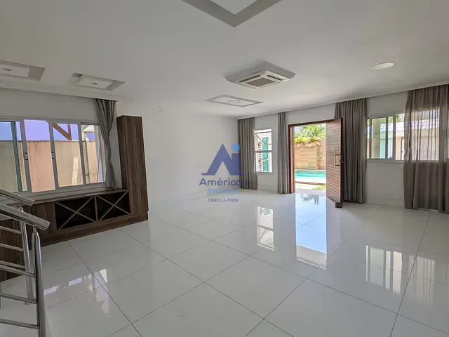 Casa com 260m² 4 quartos e 6 banheiros, à venda, no bairro Recreio dos Bandeirantes em Rio de Janeiro