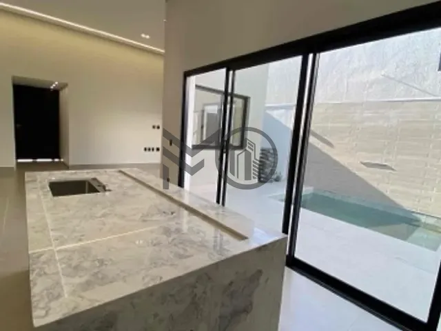 Casa com 306m² 3 quartos e 4 banheiros, à venda, no bairro Condomínio Belvedere 2 em Cuiabá