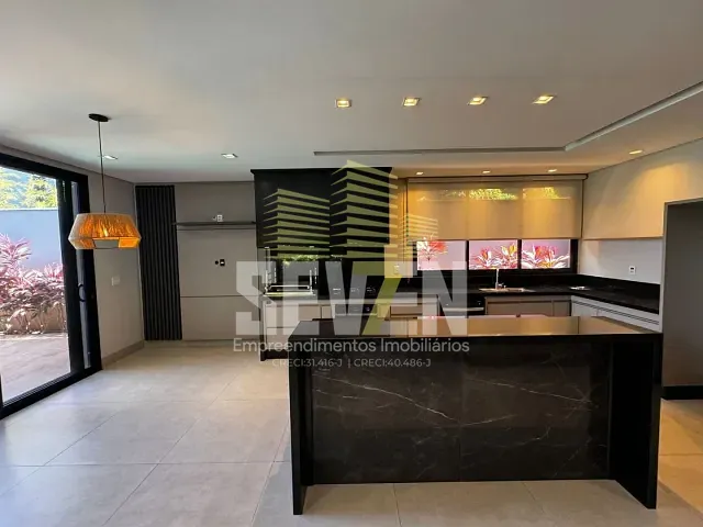 Casa com 448m² 4 quartos e 5 banheiros, à venda, no bairro Vila Aviação em Bauru