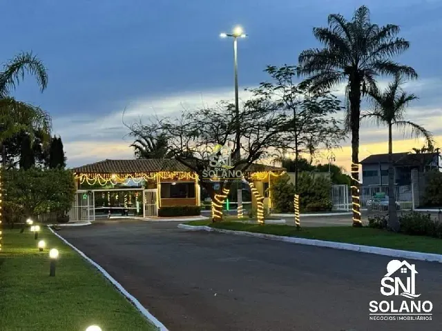 Casa com 365m² 3 quartos e 5 banheiros, à venda, no bairro Condomínio Village - Setor Laguna Parque em Trindade