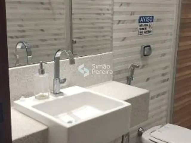 Casa com 1200m² 2 quartos e 4 banheiros, à venda, no bairro Vila Salitaris em Paraíba do Sul