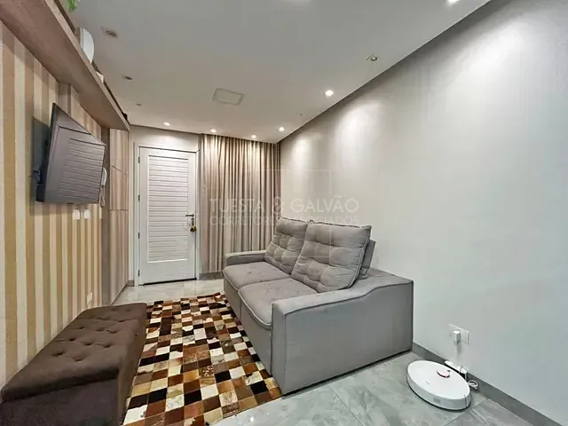 Casa com 90m² 2 quartos e 1 banheiro, à venda, no bairro Guaraituba em Colombo