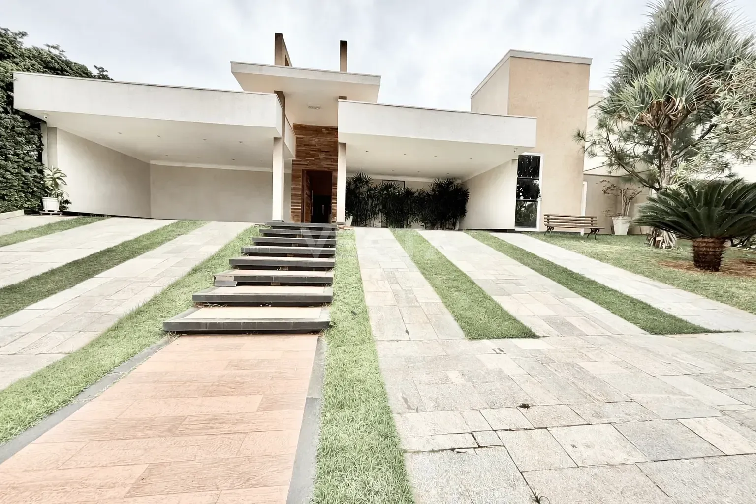 Casa, 4 quartos, 455 m² - Foto 1