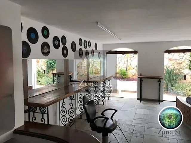 Casa com 277m² 3 quartos e 4 banheiros, à venda ou para alugar, no bairro Jardim Vergueiro em Sorocaba