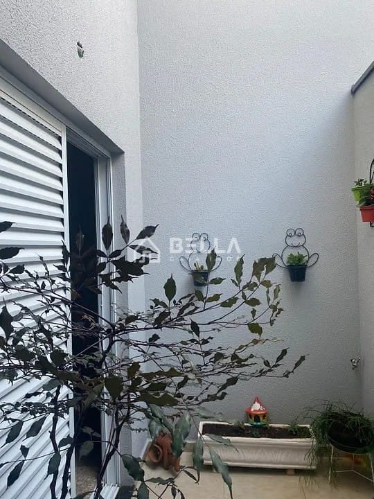 Casa à venda com 3 quartos, 180m² - Foto 3
