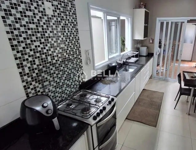Casa à venda com 3 quartos, 180m² - Foto 19