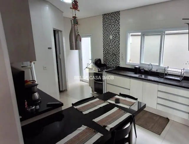 Casa à venda com 3 quartos, 180m² - Foto 18