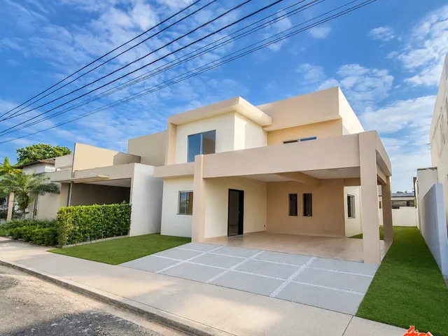 Casa 5 quartos e 5 banheiros, à venda, no bairro Parque Verde em Belém