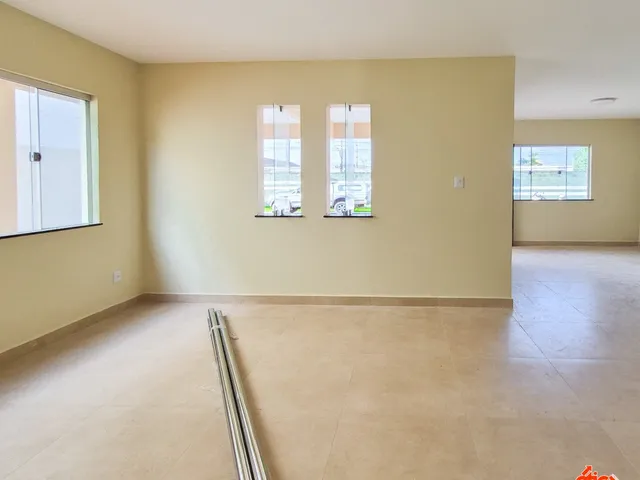 Casa 5 quartos e 5 banheiros, à venda, no bairro Parque Verde em Belém