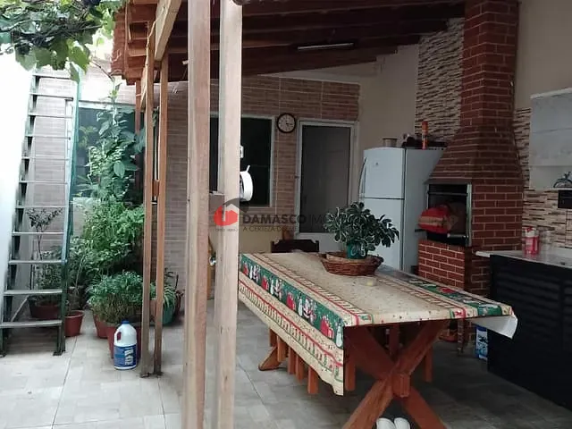 Casa com 338m² 2 quartos e 1 banheiro, à venda, no bairro Vila Palmares em Santo André