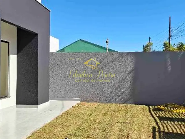 Casa com 200m² 3 quartos e 2 banheiros, à venda, no bairro Residencial Abussafe II em Londrina