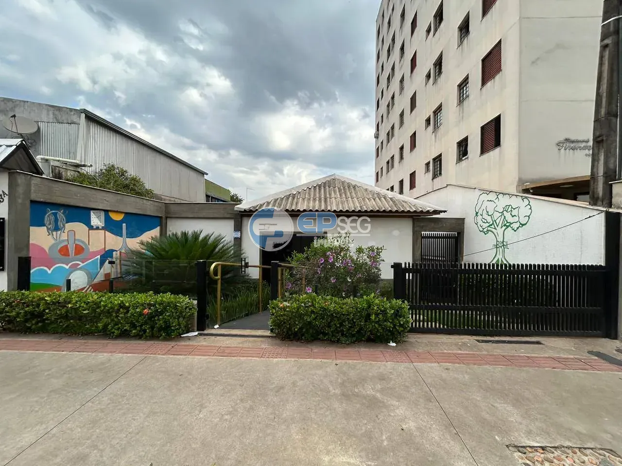 Casa, 1 quarto, 160 m² - Foto 1