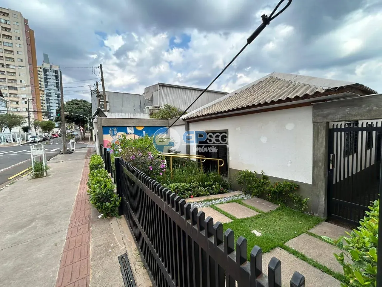 Casa, 1 quarto, 160 m² - Foto 2