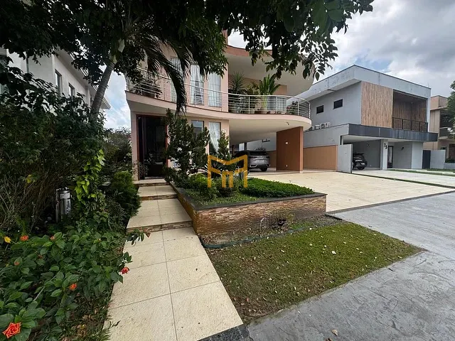 Casa 4 quartos e 7 banheiros, à venda, no bairro Parque Verde em Belém