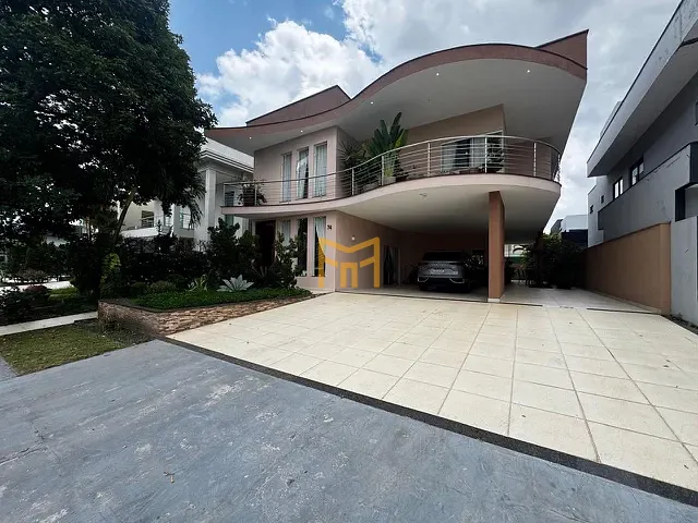 Casa 4 quartos e 7 banheiros, à venda, no bairro Parque Verde em Belém