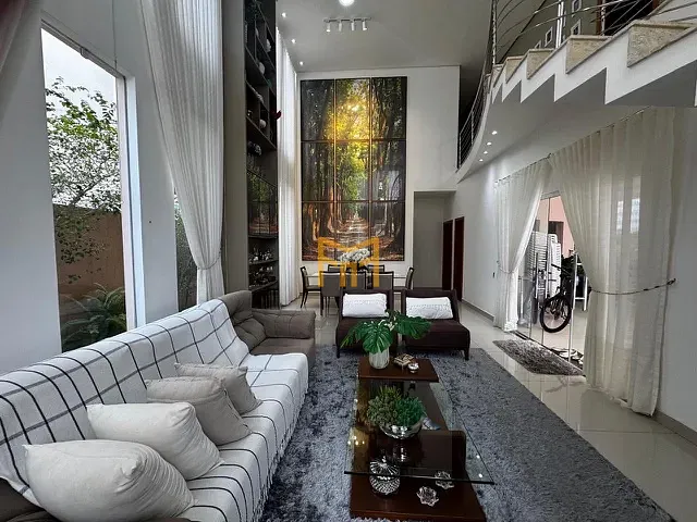 Casa 4 quartos e 7 banheiros, à venda, no bairro Parque Verde em Belém