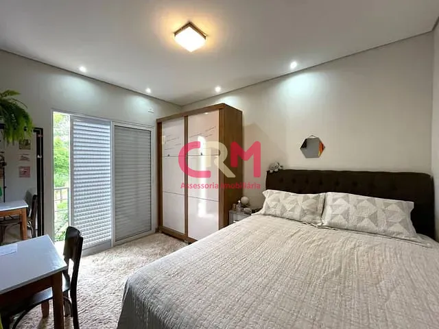 Casa com 681m² 4 quartos e 4 banheiros, à venda, no bairro Jurupema em Taquaritinga