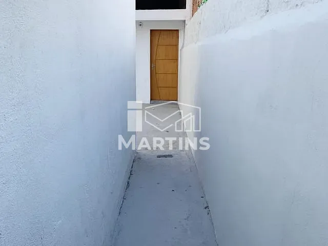 Casa com 50m², para alugar, no bairro Jardim Maria Sampaio em São Paulo