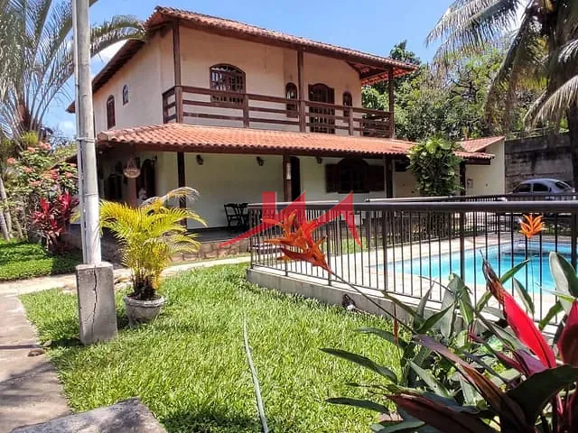 Casa com 900m² 6 quartos e 4 banheiros, à venda, no bairro Laranjal em São Gonçalo