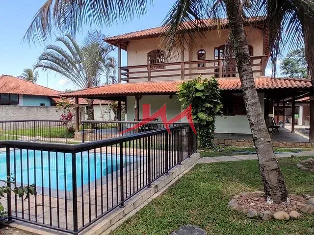Casa com 900m² 6 quartos e 4 banheiros, à venda, no bairro Laranjal em São Gonçalo