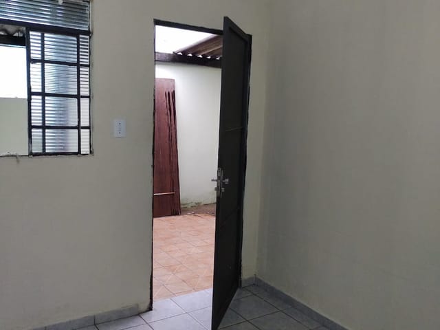 Casa com 55m² 1 quarto e 1 banheiro, para alugar, no bairro Jardim Florence em Campinas