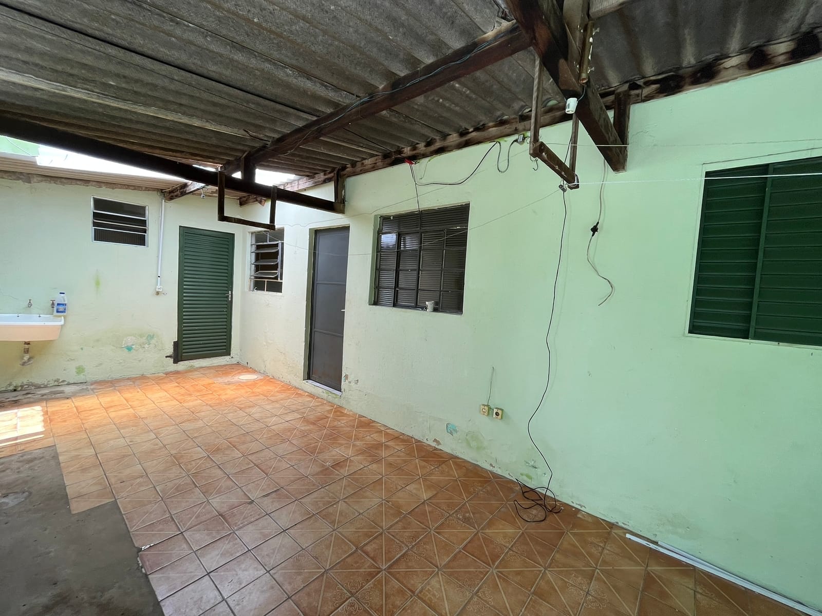 Casa para alugar com 1 quarto, 55m² - Foto 1