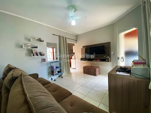 Casa com 250m² 2 quartos e 3 banheiros, à venda, no bairro Jardim Europa em Jaguariúna