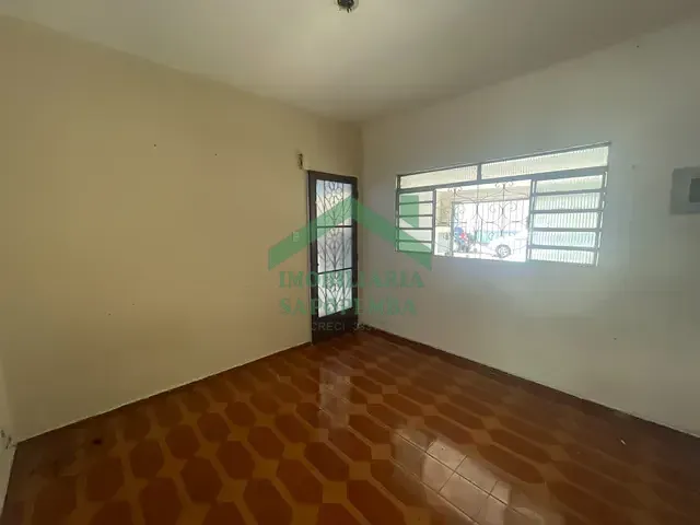 Casa com 116m² 2 quartos e 1 banheiro, para alugar, no bairro Jardim Iva em São Paulo