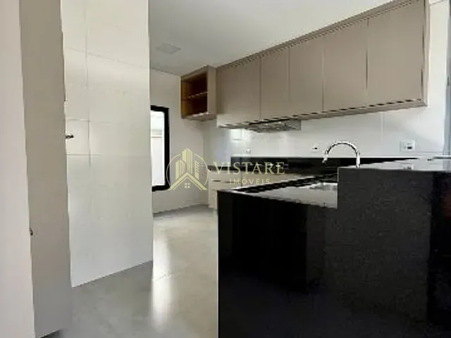 Casa com 341m² 4 quartos e 3 banheiros, para alugar, no bairro Monte Alegre em Piracicaba