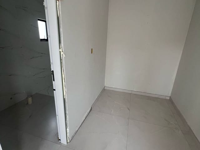 Casa com 196m² 4 quartos e 3 banheiros, à venda, no bairro Ingleses do Rio Vermelho em Florianópolis