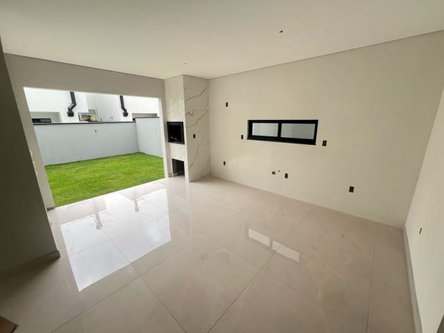 Casa com 196m² 4 quartos e 3 banheiros, à venda, no bairro Ingleses do Rio Vermelho em Florianópolis