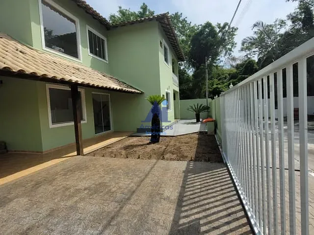 Casa com 264m² 4 quartos e 4 banheiros, à venda, no bairro Guaratiba em Rio de Janeiro