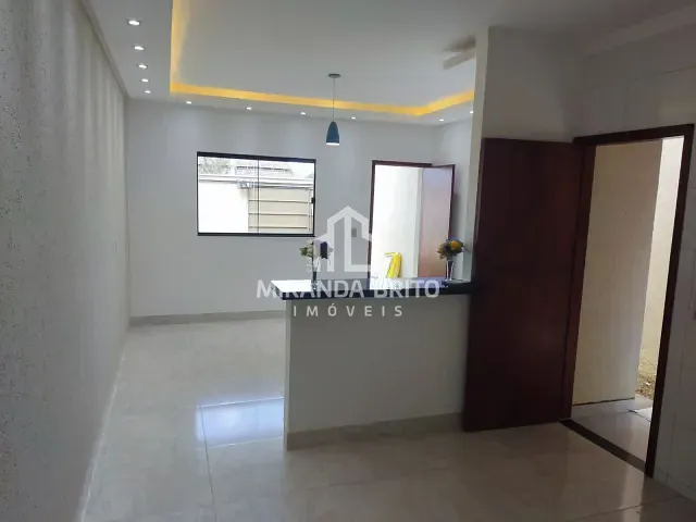 Casa 2 quartos e 2 banheiros, à venda, no bairro Residencial Buena Vista III em Goiânia