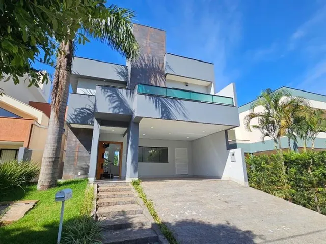 Casa com 325m² 3 quartos e 4 banheiros, à venda, no bairro Operária em Londrina