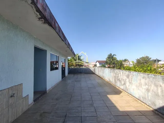 Sobrado com 450m² 4 quartos e 5 banheiros, à venda, no bairro boraceia em Bertioga