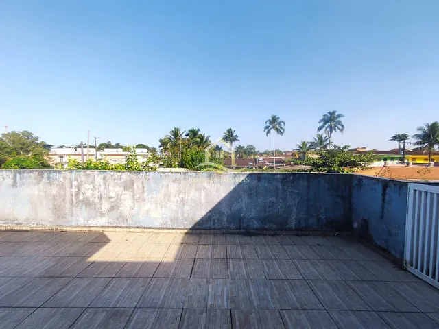 Sobrado com 450m² 4 quartos e 5 banheiros, à venda, no bairro boraceia em Bertioga