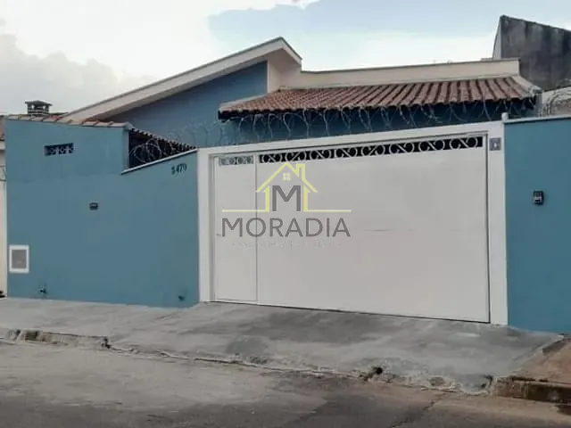 Casa com 160m² 3 quartos e 1 banheiro, à venda, no bairro Jardim Alvorada em Guaxupé