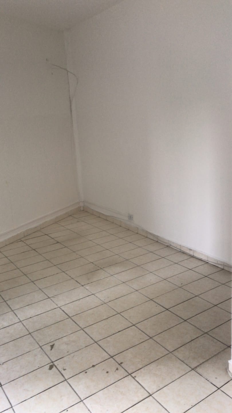 Casa para alugar com 2 quartos, 70m² - Foto 12