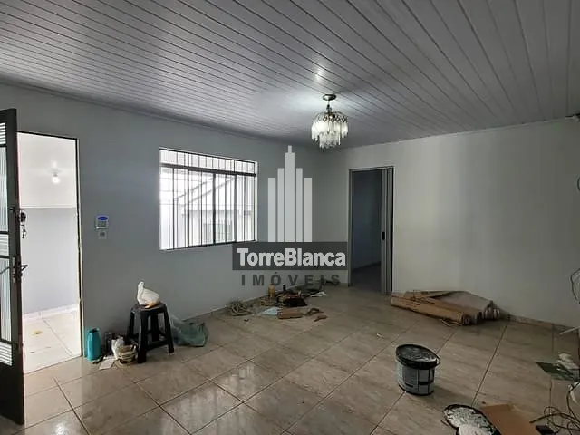 Casa com 288m² 3 quartos e 2 banheiros, à venda, no bairro Contorno em Ponta Grossa