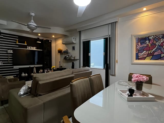 Casa com 228m² 3 quartos e 2 banheiros, à venda, no bairro Parque Burle em Cabo Frio