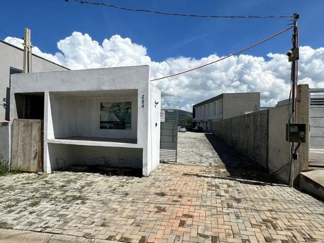Casa com 2000m², à venda, no bairro Recanto do Sol em Extrema