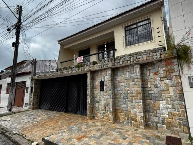 Casa com 168m² 4 quartos e 3 banheiros, à venda, no bairro São Conrado em Aracaju