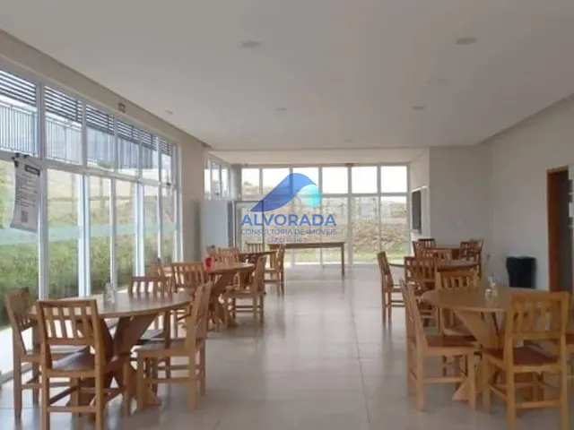 Casa com 256m² 3 quartos e 3 banheiros, à venda, no bairro Parque Residencial Maria Elmira em Caçapava
