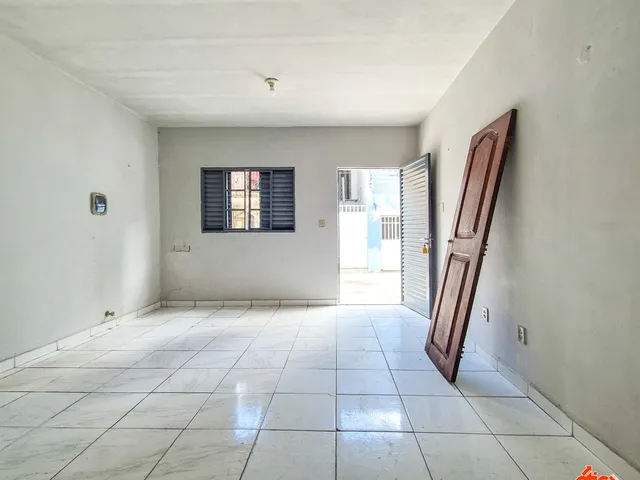Casa 1 quarto e 1 banheiro, para alugar, no bairro Umarizal em Belém