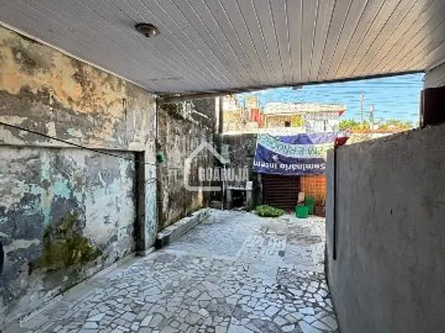 Casa com 150m² 2 quartos e 1 banheiro, à venda, no bairro Vila Áurea (Vicente de Carvalho) em Guarujá
