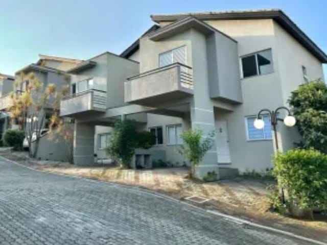 Casa com 170m² 4 quartos e 3 banheiros, à venda, no bairro Vila Oliveira em Mogi das Cruzes