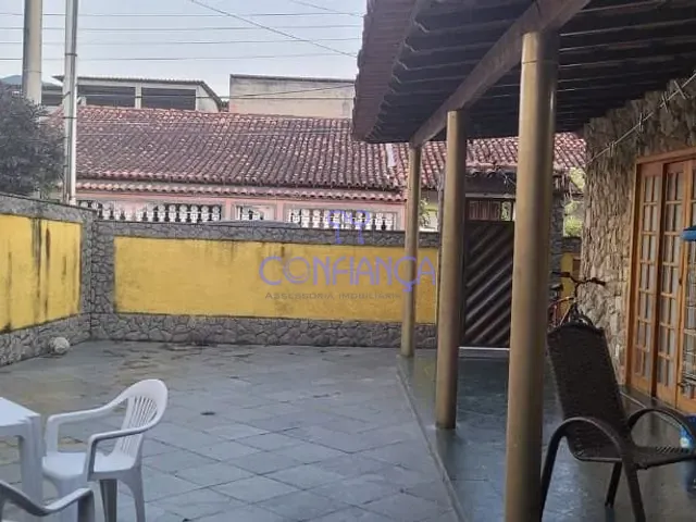 Casa com 374m² 2 quartos e 2 banheiros, à venda, no bairro Campo Grande em Rio de Janeiro