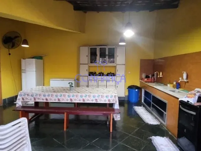 Casa com 374m² 2 quartos e 2 banheiros, à venda, no bairro Campo Grande em Rio de Janeiro
